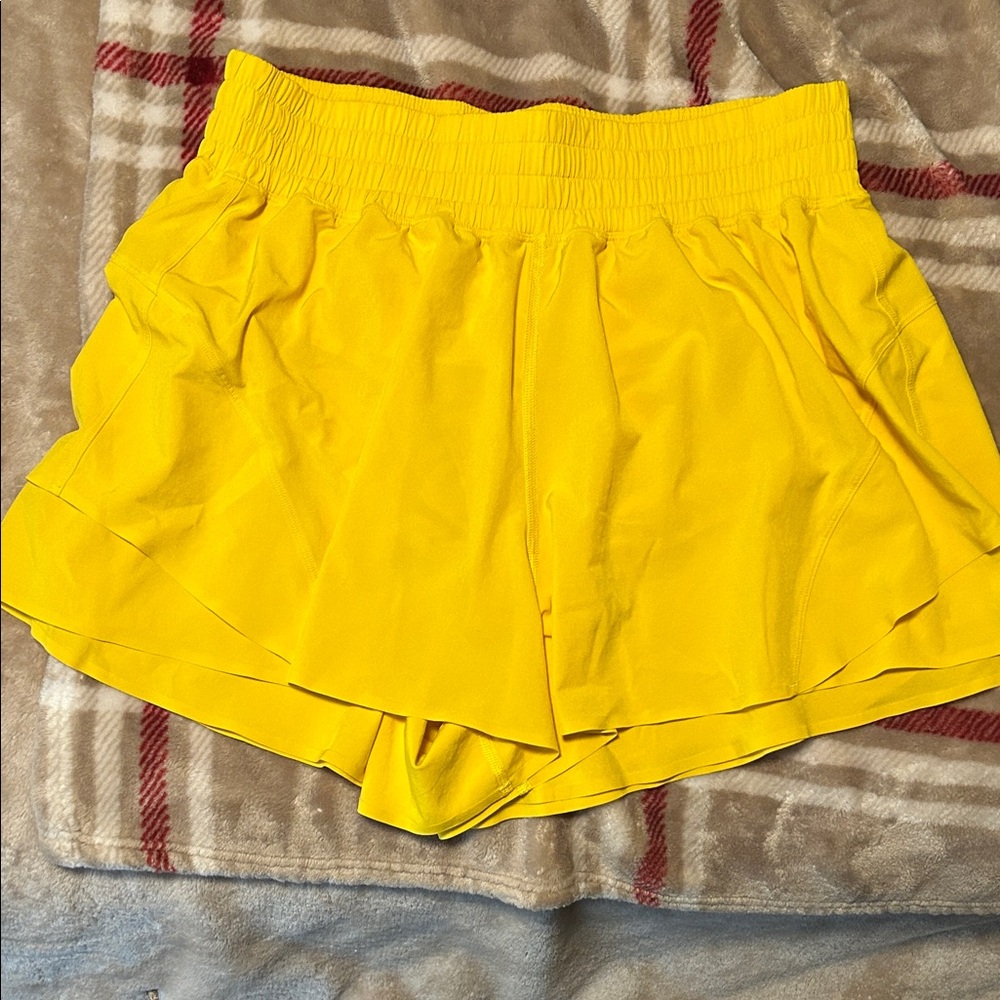 Lululemon high rise Shake It Out 2.5in shorts in maize yellow